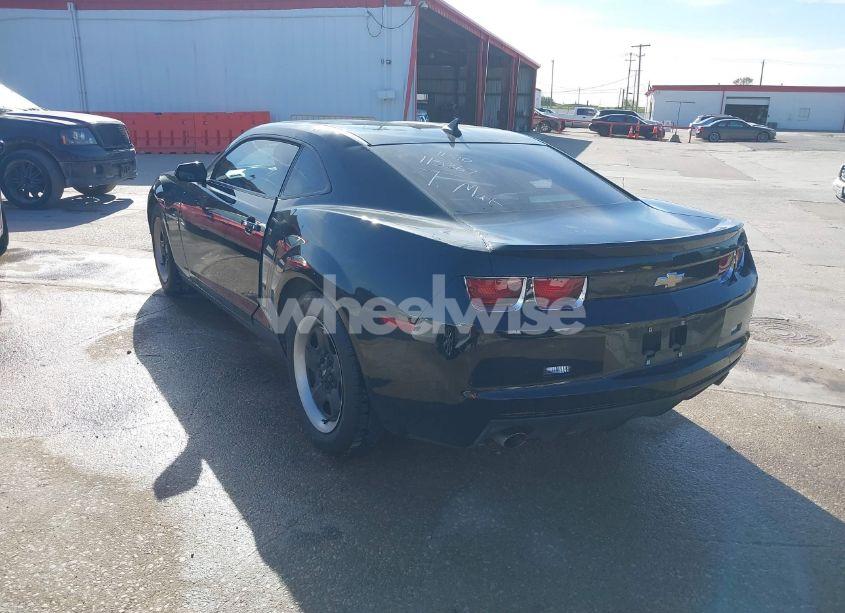 Photo 3 of 2013 Chevrolet Camaro 1LS (VIN 2G1FE1E32D9115367)