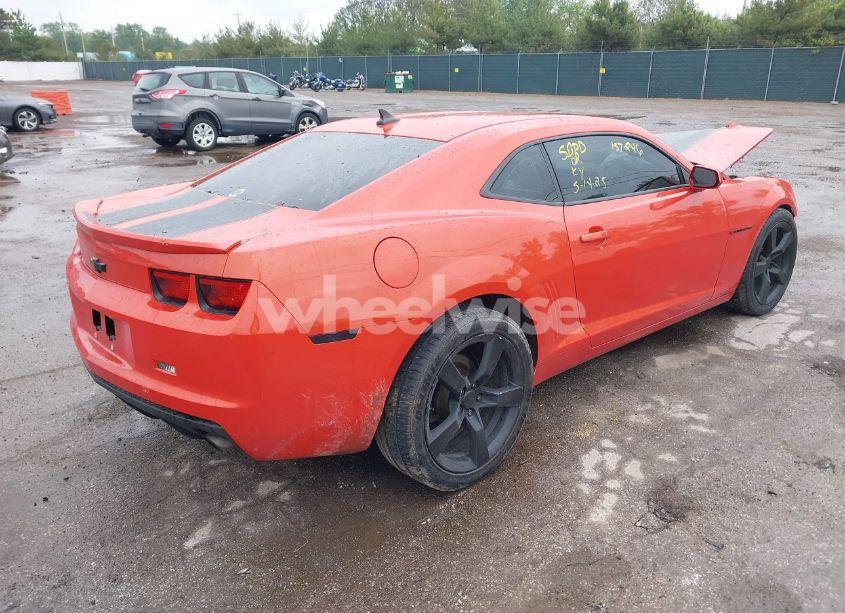 Photo 4 of 2013 Chevrolet Camaro 1LS (VIN 2G1FE1E32D9157246)