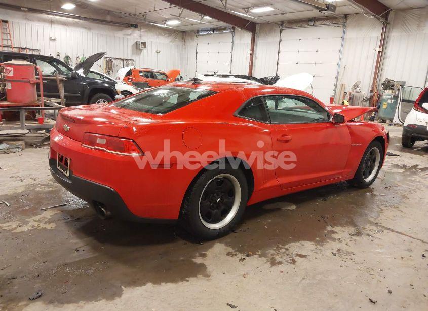 Photo 4 of 2014 Chevrolet Camaro 1LS (VIN 2G1FE1E32E9311620)