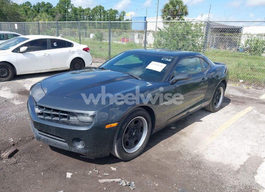 Photo 2 of 2013 Chevrolet Camaro 1LS (VIN 2G1FE1E33D9174332)