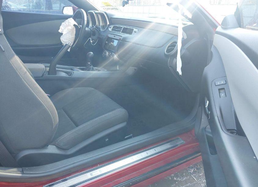 Photo 5 of 2014 Chevrolet Camaro 1LS (VIN 2G1FE1E33E9163221)