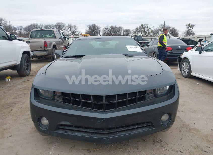 Photo 12 of 2013 Chevrolet Camaro 1LS (VIN 2G1FE1E38D9141326)