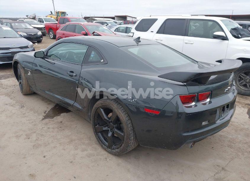 Photo 3 of 2013 Chevrolet Camaro 1LS (VIN 2G1FE1E38D9141326)