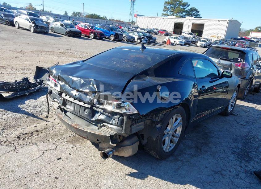 Photo 4 of 2014 Chevrolet Camaro 1LS (VIN 2G1FE1E39E9157701)