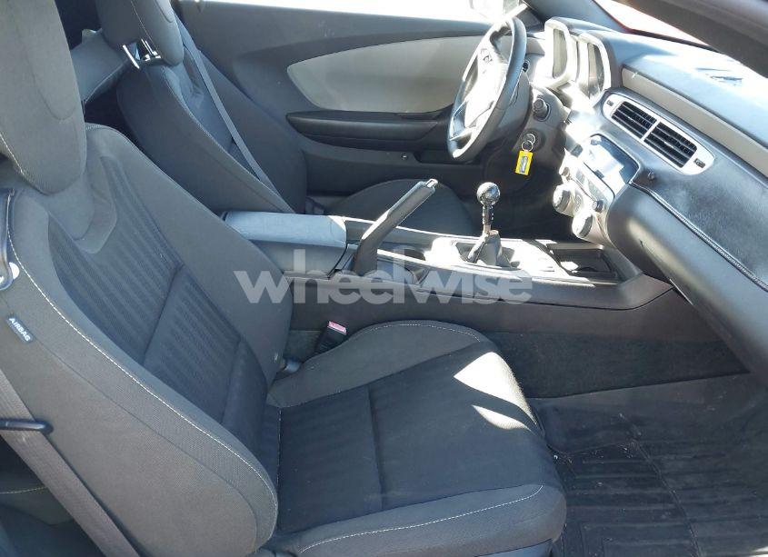 Photo 5 of 2014 Chevrolet Camaro 1LS (VIN 2G1FE1E39E9157701)