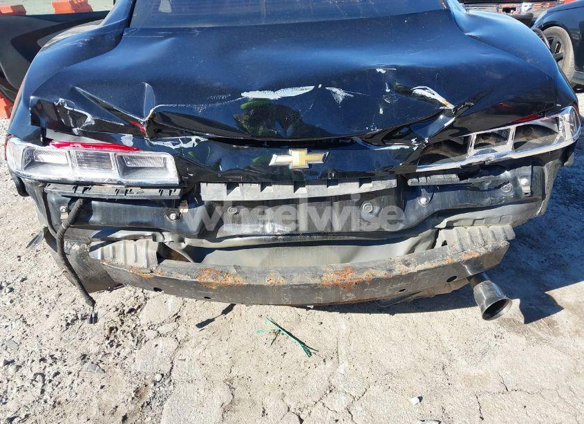 Photo 6 of 2014 Chevrolet Camaro 1LS (VIN 2G1FE1E39E9157701)