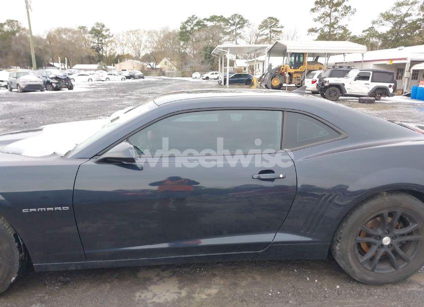 Photo 14 of 2014 Chevrolet Camaro 1LS (VIN 2G1FE1E39E9248080)