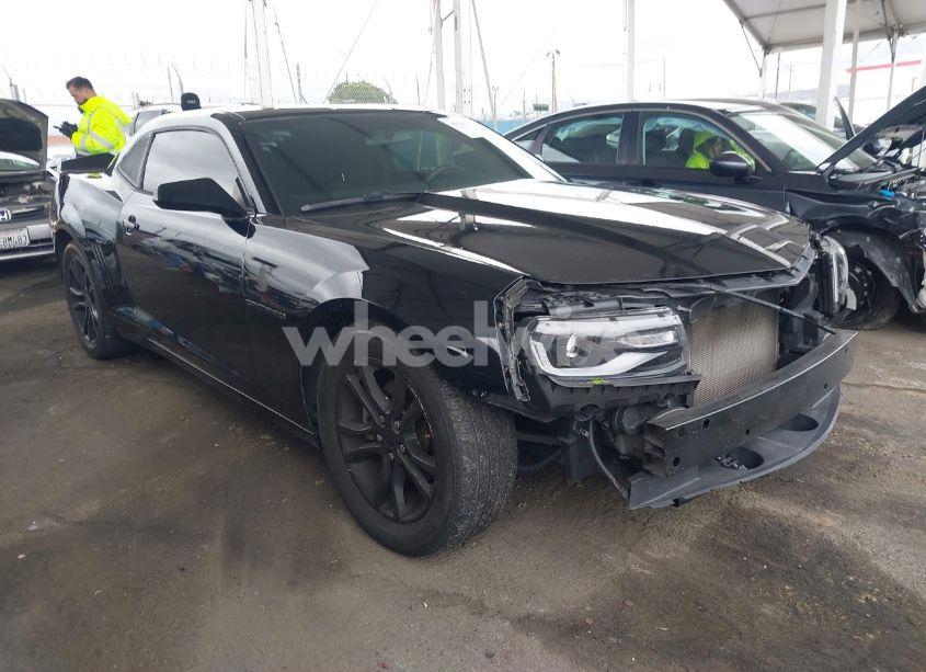 2014 Chevrolet Camaro 1LS (VIN 2G1FE1E3XE9276910) main photo