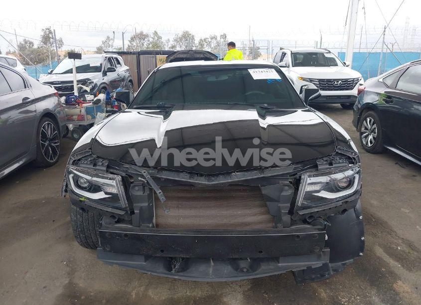 Photo 13 of 2014 Chevrolet Camaro 1LS (VIN 2G1FE1E3XE9276910)