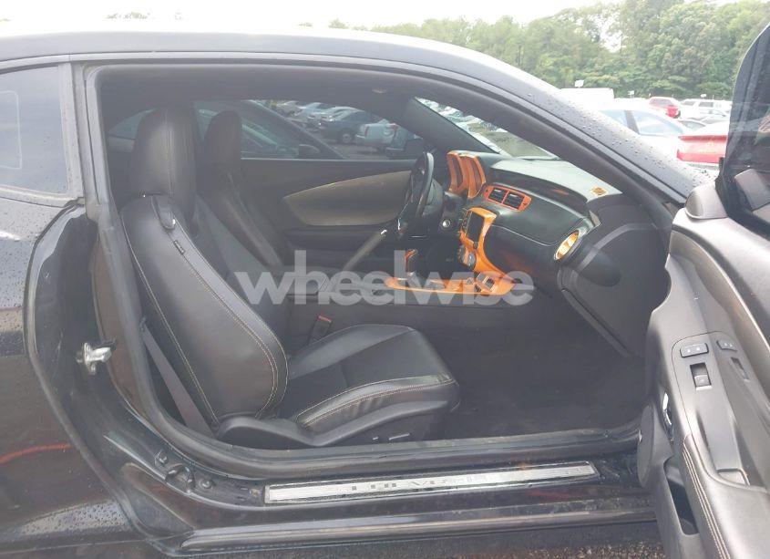 Photo 5 of 2015 Chevrolet Camaro 2LT (VIN 2G1FE1E3XF9242337)