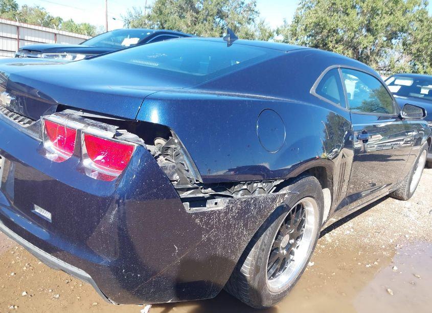 Photo 18 of 2011 Chevrolet Camaro 1LS (VIN 2G1FE1ED0B9143688)