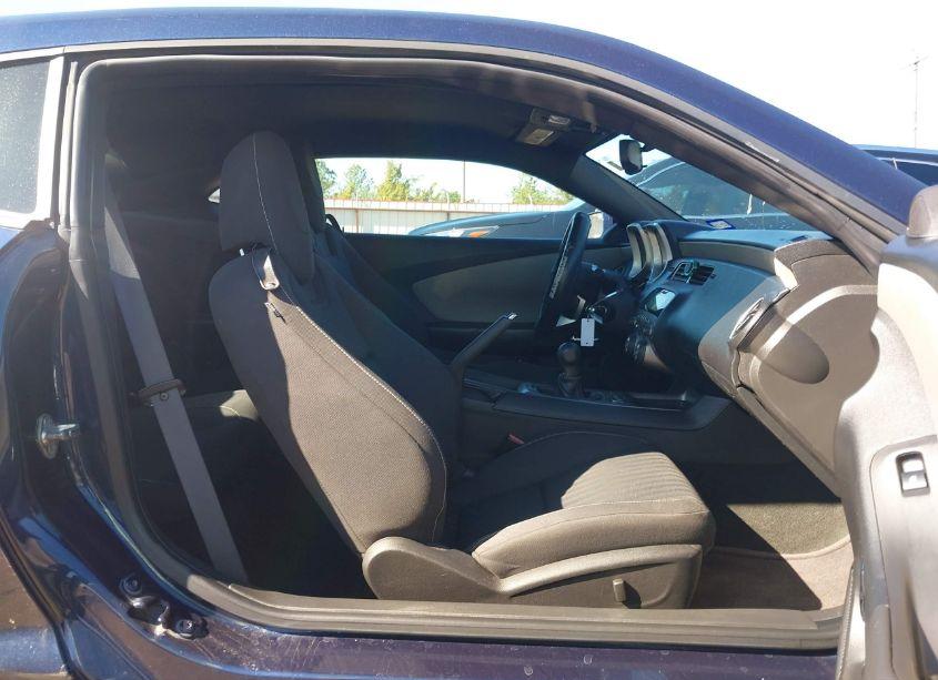 Photo 5 of 2011 Chevrolet Camaro 1LS (VIN 2G1FE1ED0B9143688)