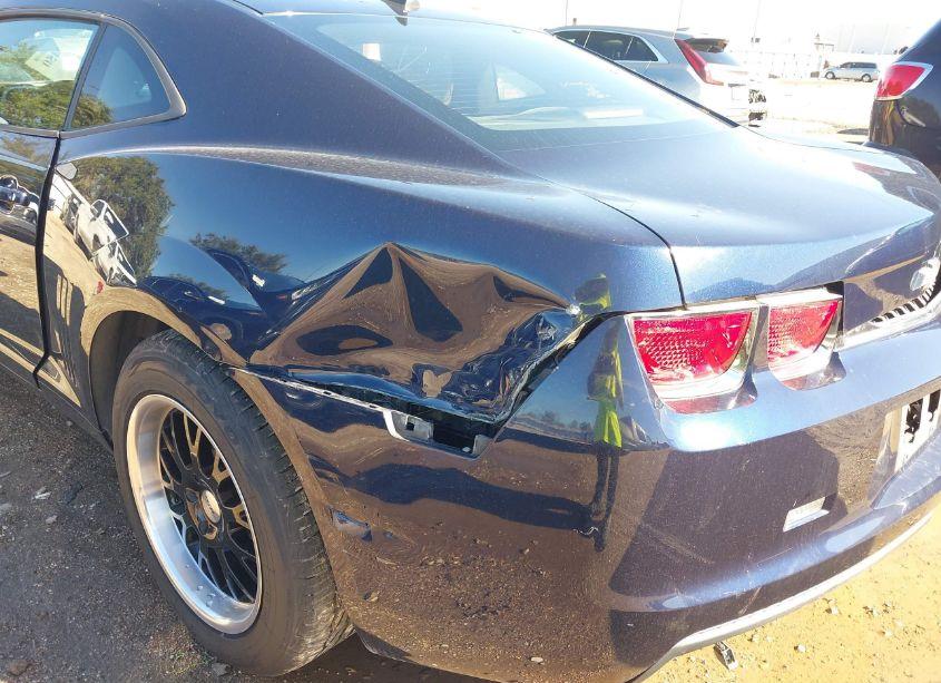 Photo 6 of 2011 Chevrolet Camaro 1LS (VIN 2G1FE1ED0B9143688)