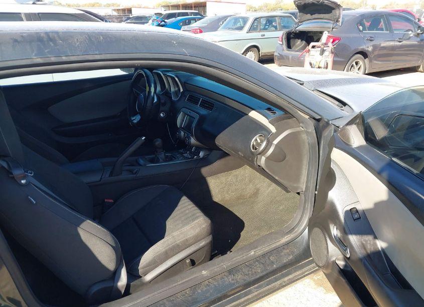 Photo 5 of 2011 Chevrolet Camaro 1LS (VIN 2G1FE1ED7B9178938)