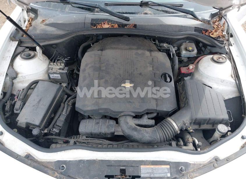 Photo 10 of 2011 Chevrolet Camaro 1LS (VIN 2G1FE1ED9B9111841)