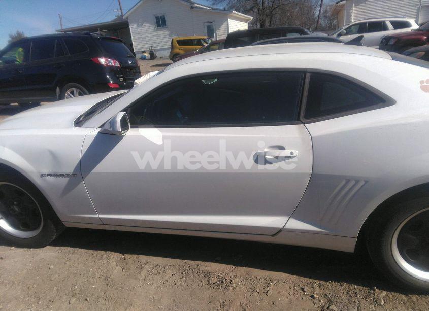 Photo 14 of 2011 Chevrolet Camaro 1LS (VIN 2G1FE1ED9B9192680)