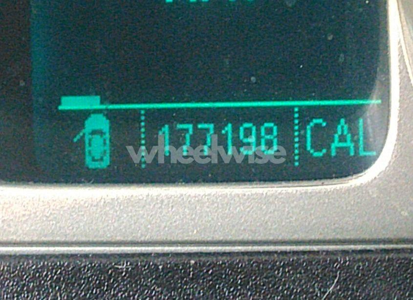 Photo 15 of 2011 Chevrolet Camaro 1LS (VIN 2G1FE1ED9B9192680)