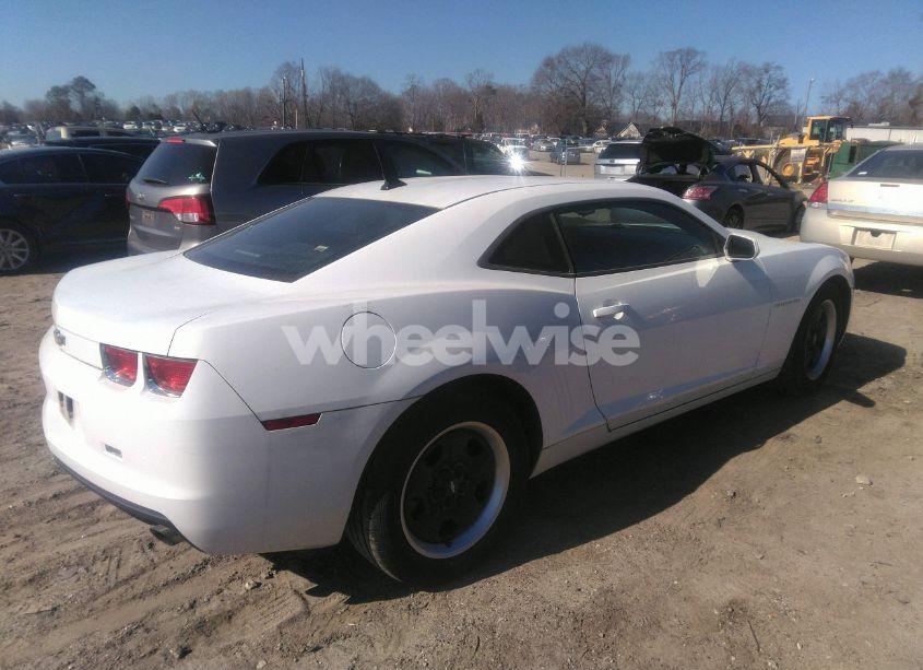 Photo 4 of 2011 Chevrolet Camaro 1LS (VIN 2G1FE1ED9B9192680)