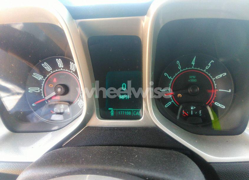 Photo 7 of 2011 Chevrolet Camaro 1LS (VIN 2G1FE1ED9B9192680)