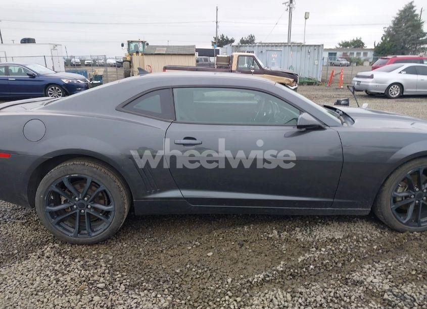 Photo 13 of 2011 Chevrolet Camaro 1LS (VIN 2G1FE1EDXB9105403)