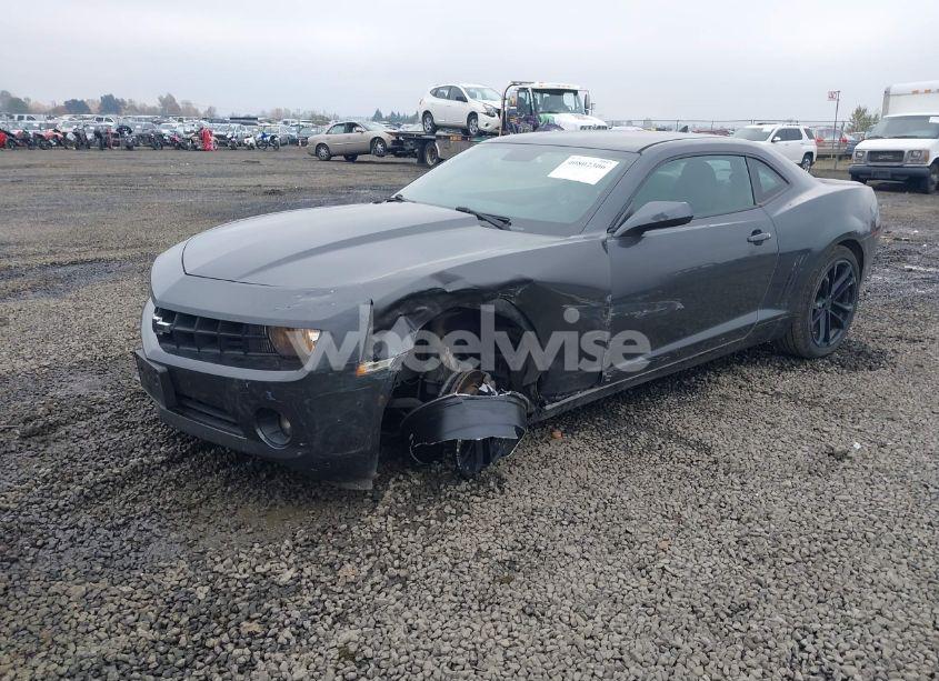 Photo 2 of 2011 Chevrolet Camaro 1LS (VIN 2G1FE1EDXB9105403)