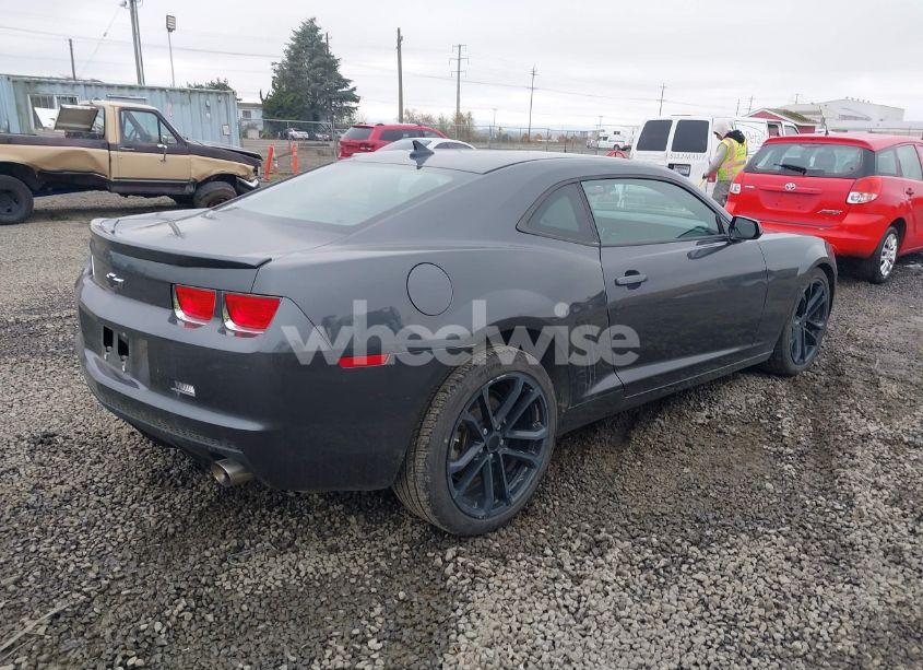 Photo 4 of 2011 Chevrolet Camaro 1LS (VIN 2G1FE1EDXB9105403)