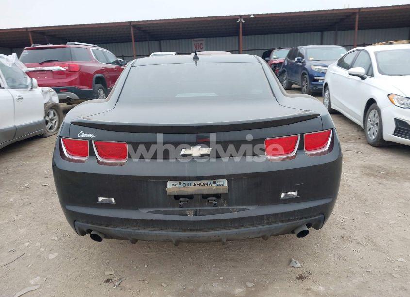 Photo 16 of 2011 Chevrolet Camaro 1LS (VIN 2G1FE1EDXB9132746)