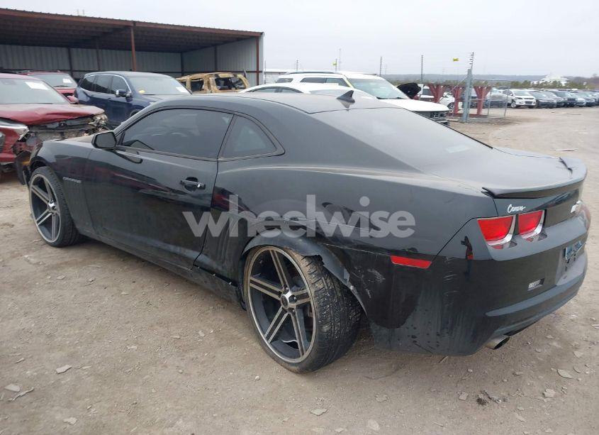 Photo 3 of 2011 Chevrolet Camaro 1LS (VIN 2G1FE1EDXB9132746)