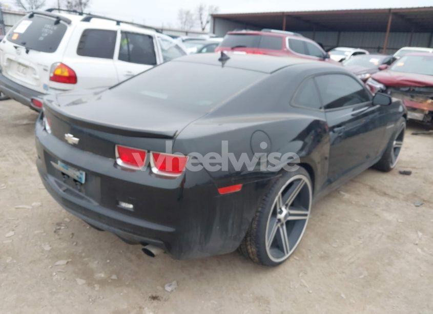 Photo 4 of 2011 Chevrolet Camaro 1LS (VIN 2G1FE1EDXB9132746)