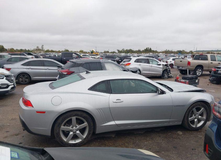 Photo 13 of 2015 Chevrolet Camaro 2LT (VIN 2G1FF1E35F9304370)