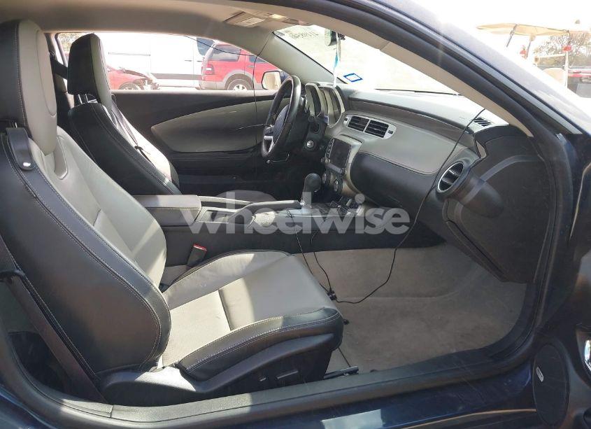 Photo 5 of 2015 Chevrolet Camaro 2LT (VIN 2G1FF1E36F9195661)