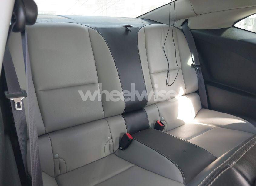 Photo 8 of 2015 Chevrolet Camaro 2LT (VIN 2G1FF1E36F9195661)