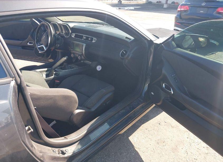 Photo 5 of 2014 Chevrolet Camaro 1LT (VIN 2G1FF1E39E9319694)