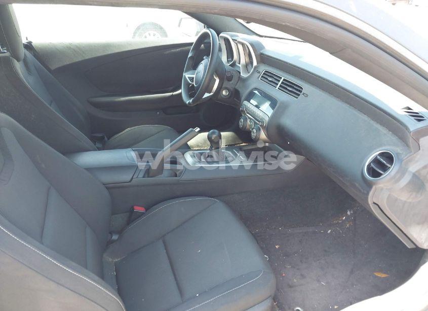 Photo 5 of 2011 Chevrolet Camaro 1LT (VIN 2G1FF1ED9B9136767)