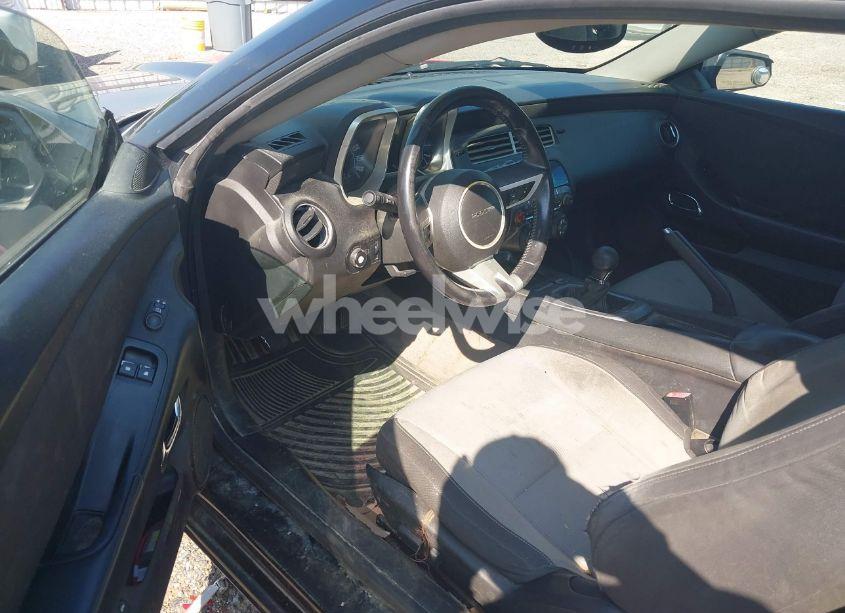 Photo 19 of 2010 Chevrolet Camaro 1LT (VIN 2G1FF1EV4A9000568)