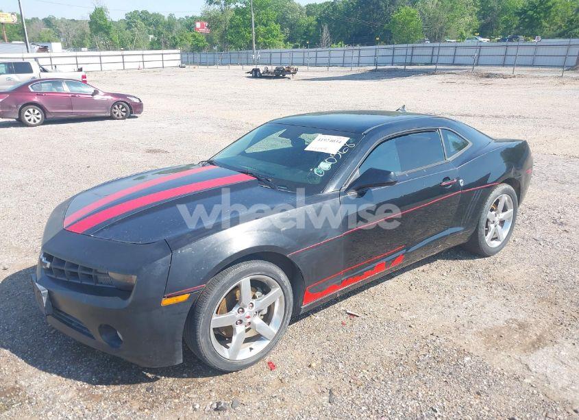 Photo 2 of 2010 Chevrolet Camaro 1LT (VIN 2G1FF1EV4A9000568)