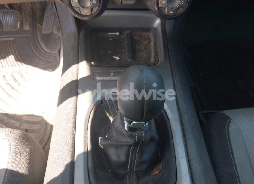 Photo 21 of 2010 Chevrolet Camaro 1LT (VIN 2G1FF1EV4A9000568)