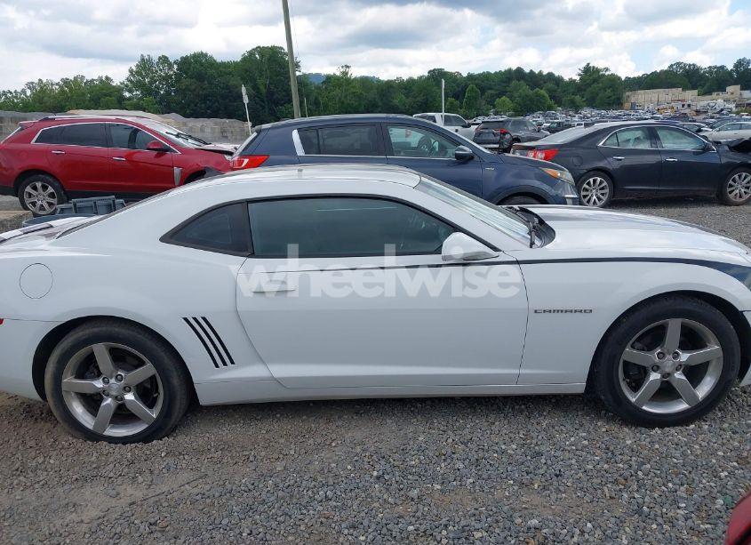 Photo 13 of 2010 Chevrolet Camaro 1LT (VIN 2G1FF1EV7A9212350)