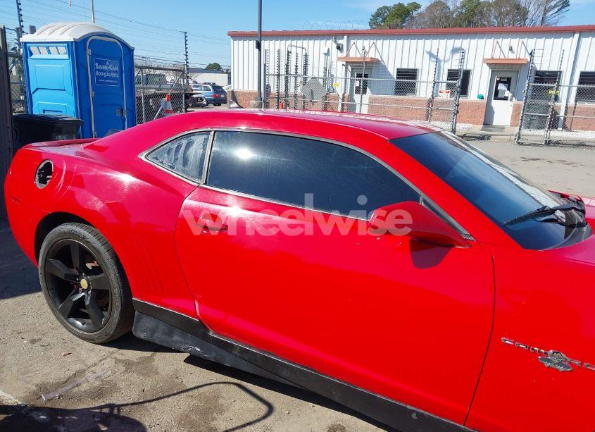 Photo 13 of 2010 Chevrolet Camaro 1LT (VIN 2G1FF1EV8A9170352)