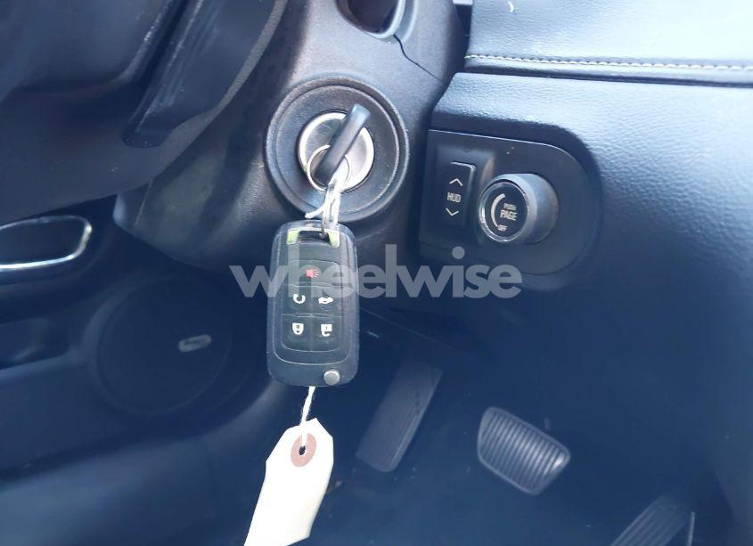 Photo 11 of 2015 Chevrolet Camaro 2LT (VIN 2G1FF3D32F9246117)