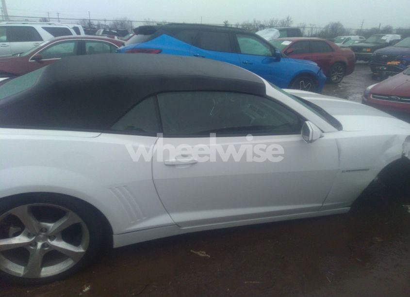 Photo 14 of 2015 Chevrolet Camaro 2LT (VIN 2G1FF3D35F9235032)