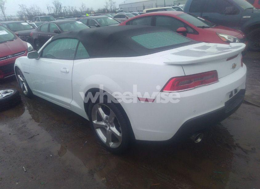 Photo 3 of 2015 Chevrolet Camaro 2LT (VIN 2G1FF3D35F9235032)