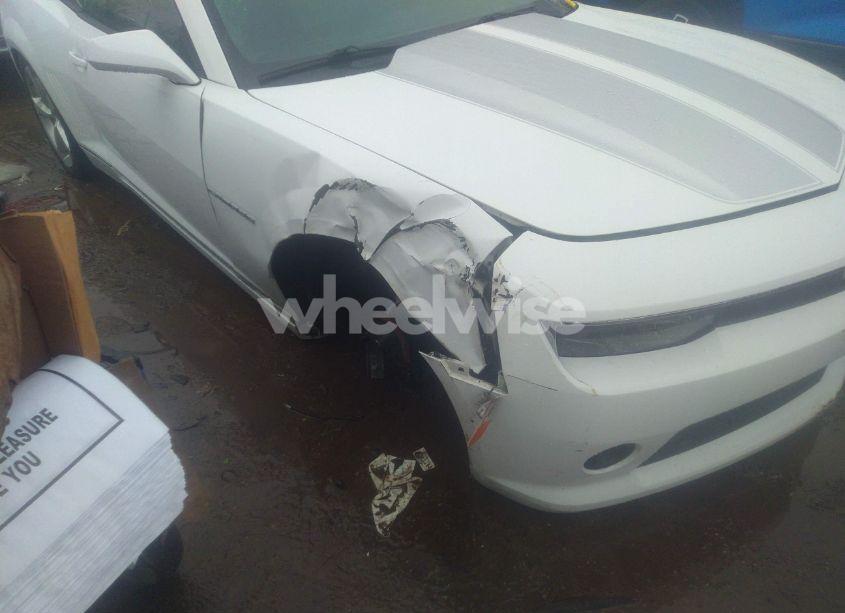 Photo 6 of 2015 Chevrolet Camaro 2LT (VIN 2G1FF3D35F9235032)