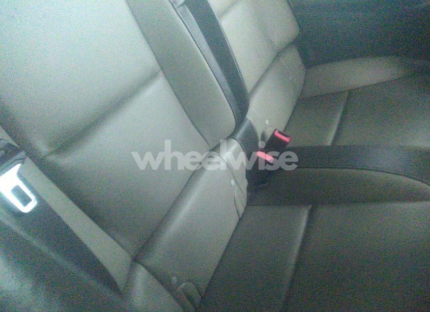 Photo 8 of 2015 Chevrolet Camaro 2LT (VIN 2G1FF3D35F9235032)