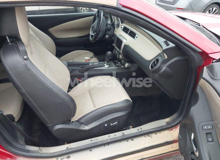 Photo 5 of 2015 Chevrolet Camaro 2LT (VIN 2G1FF3D36F9193132)