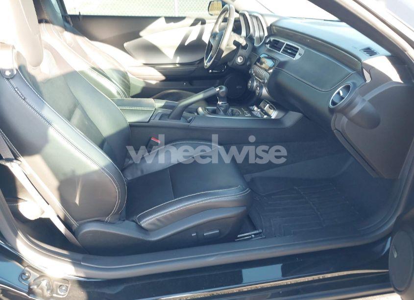 Photo 5 of 2012 Chevrolet Camaro 2LT (VIN 2G1FG1E31C9176475)