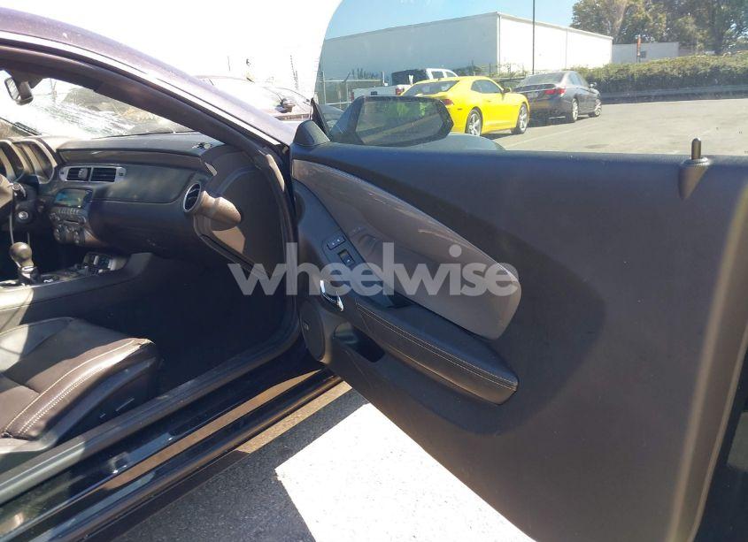 Photo 5 of 2012 Chevrolet Camaro 2LT (VIN 2G1FG1E32C9155103)