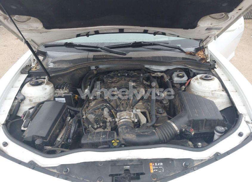 Photo 10 of 2014 Chevrolet Camaro 2LT (VIN 2G1FG1E39E9227580)