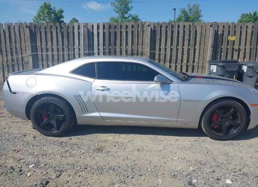 Photo 13 of 2011 Chevrolet Camaro 2LT (VIN 2G1FG1ED0B9203589)