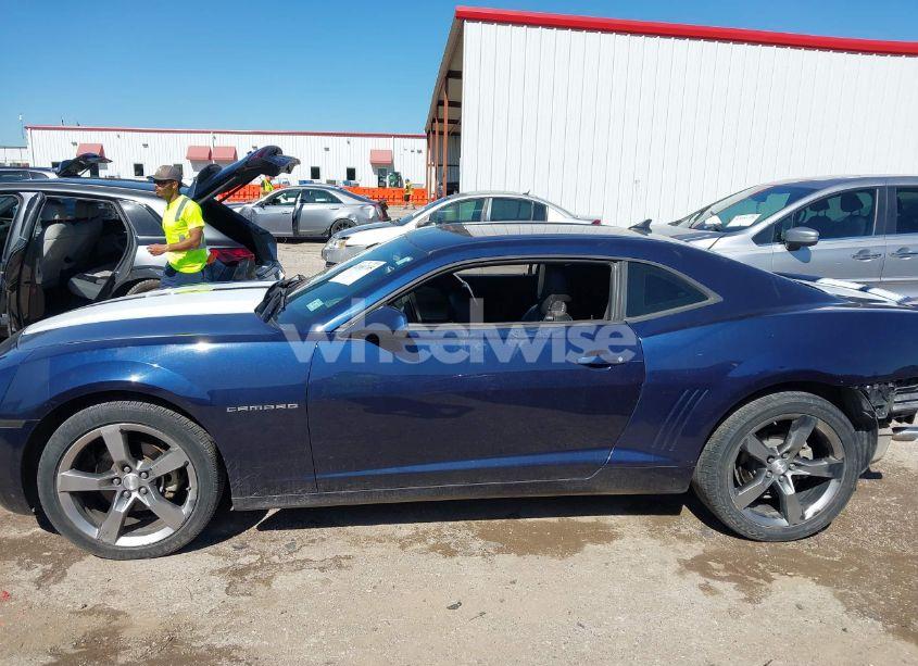 Photo 15 of 2011 Chevrolet Camaro 2LT (VIN 2G1FG1ED4B9113233)
